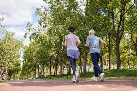 王晓龙：在西班牙踢球竞争很大，缺乏学习和社交能力会很困难